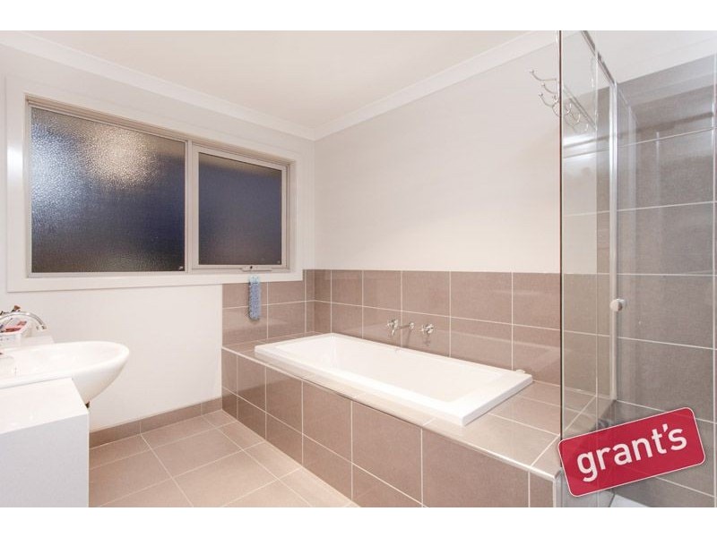 68 Majestic Drive, Officer VIC 3809