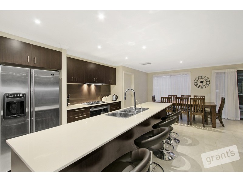 22 Caitlin Drive, Pakenham VIC 3810