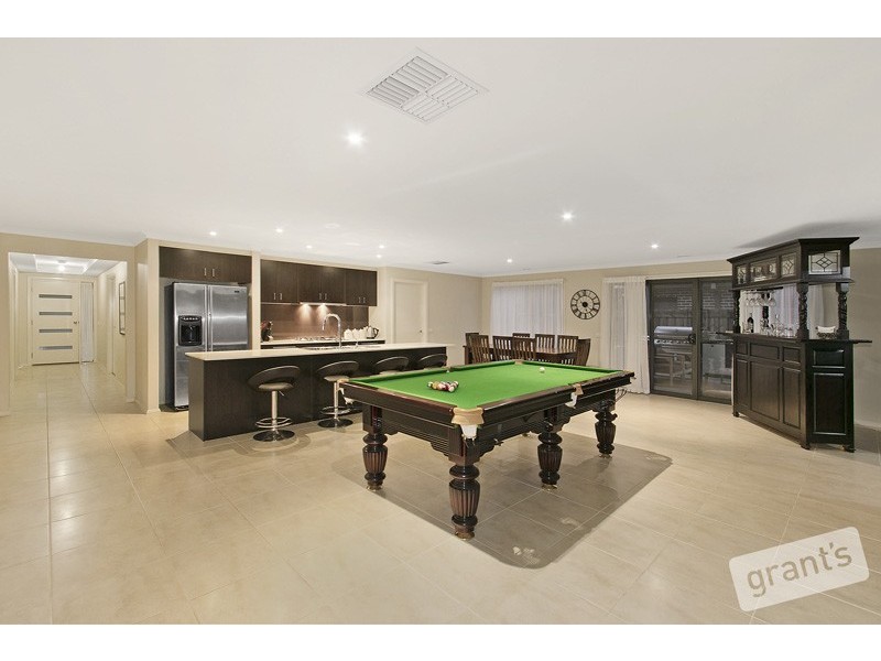 22 Caitlin Drive, Pakenham VIC 3810