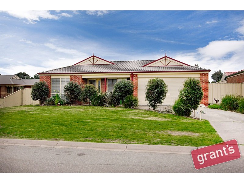 6 Cobalt Court, Pakenham VIC 3810