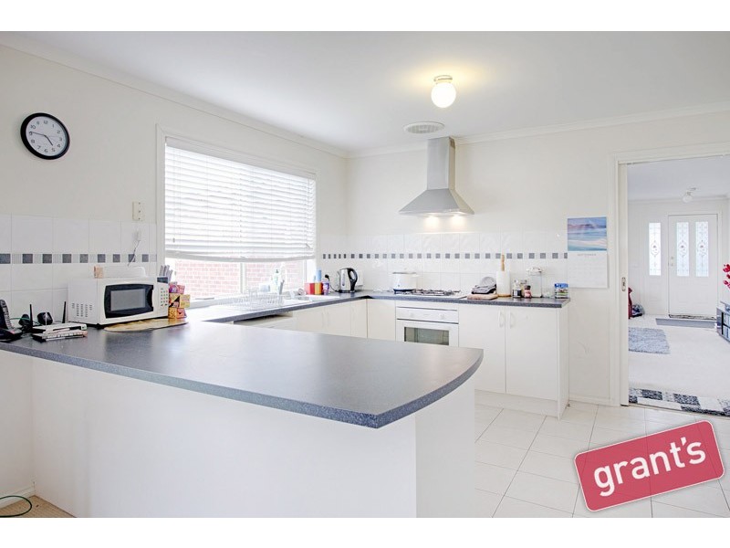 6 Cobalt Court, Pakenham VIC 3810