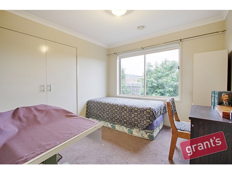 87 Sandalwood Drive, Pakenham VIC 3810