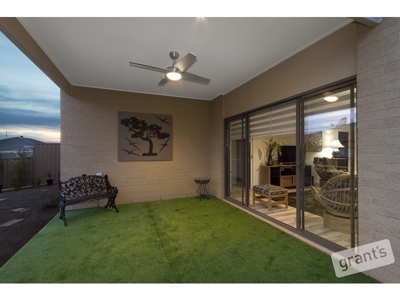 7 Hamish Avenue, Pakenham VIC 3810