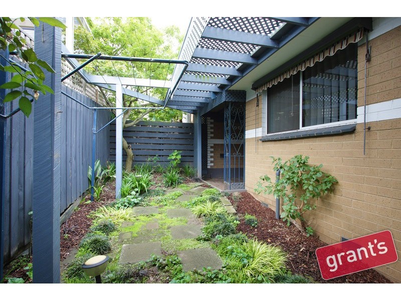 Unit 4/ 27-29 Princes Hwy, Pakenham VIC 3810