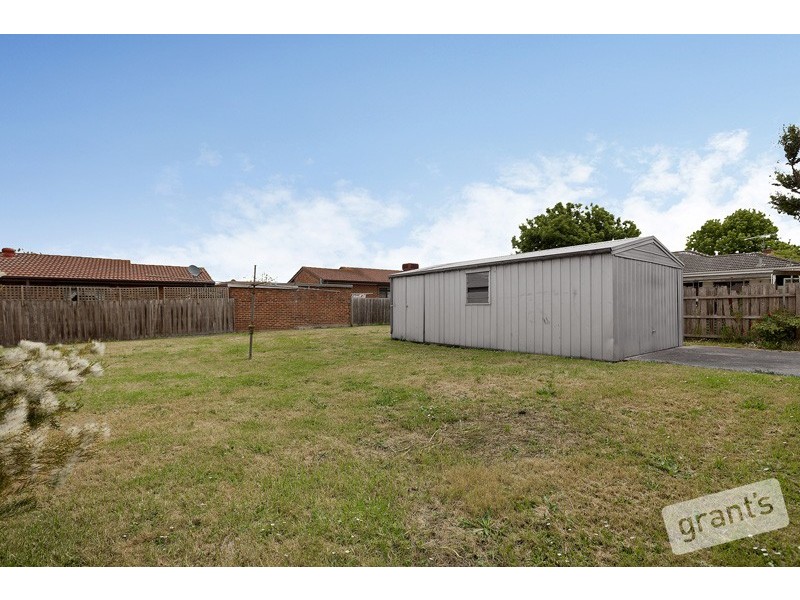 5 Wadsley Avenue, Pakenham VIC 3810