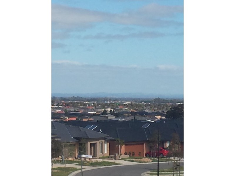 14 Clendon Drive, Officer VIC 3809