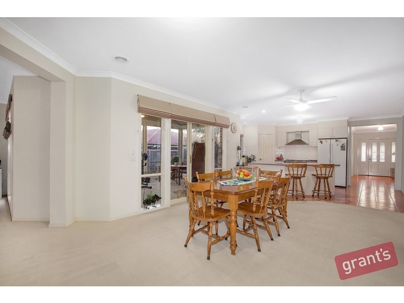 9 Oxley Drive, Pakenham VIC 3810