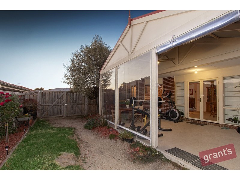 9 Oxley Drive, Pakenham VIC 3810