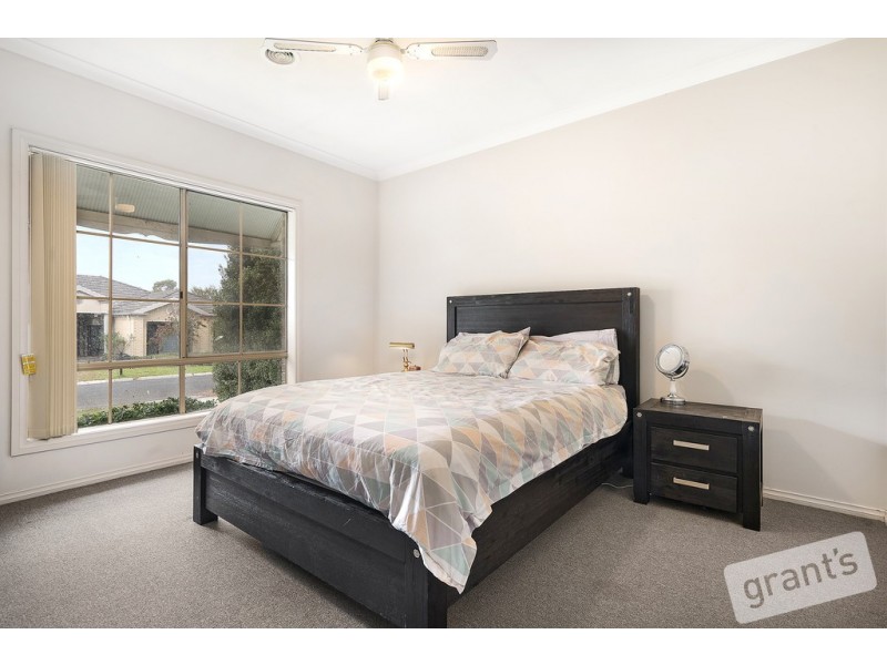 5 Sassafras Close, Pakenham VIC 3810