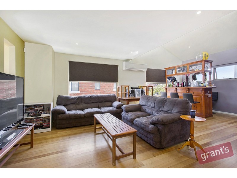 5 Oaks Lane, Pakenham VIC 3810