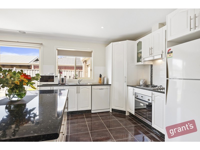 23 Irving Road, Pakenham VIC 3810