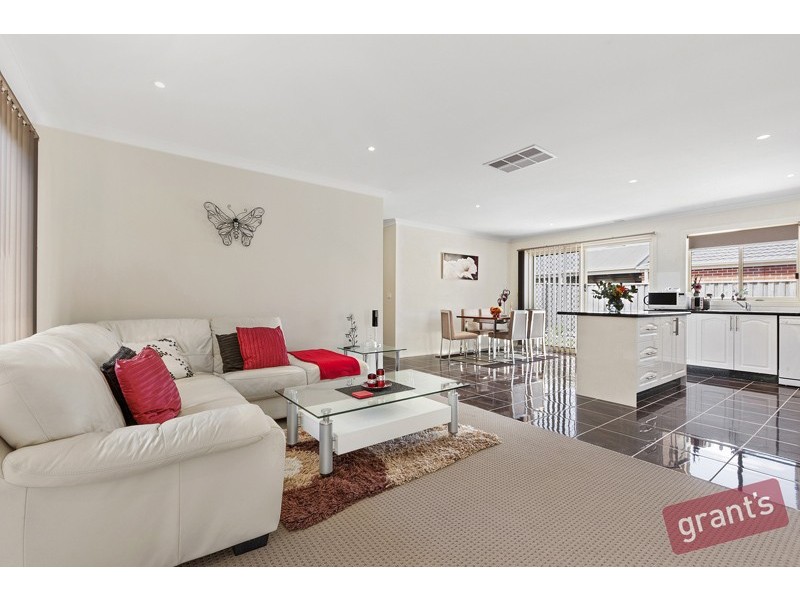 23 Irving Road, Pakenham VIC 3810