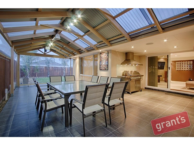 5 Sheoak Court, Pakenham VIC 3810