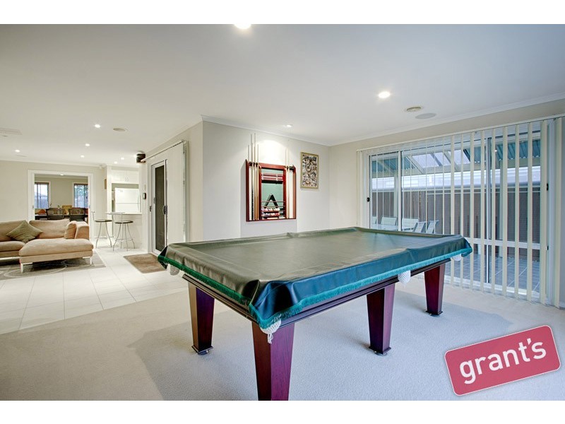 5 Sheoak Court, Pakenham VIC 3810