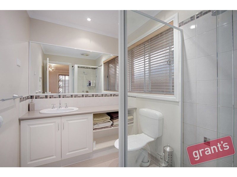 5 Sheoak Court, Pakenham VIC 3810