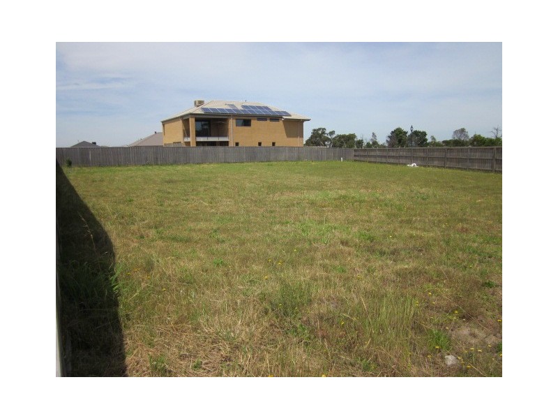 47 Winneke Way, Pakenham VIC 3810