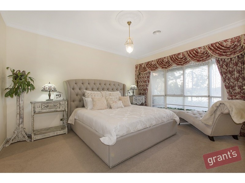 30 Loxley Boulevard, Narre Warren South VIC 3805