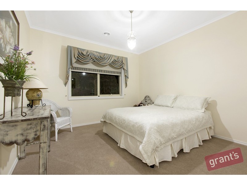 30 Loxley Boulevard, Narre Warren South VIC 3805