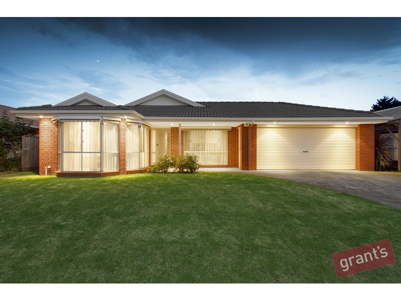 10 Murdoch Avenue, Narre Warren VIC 3805