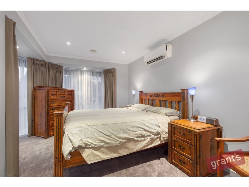 10 Murdoch Avenue, Narre Warren VIC 3805