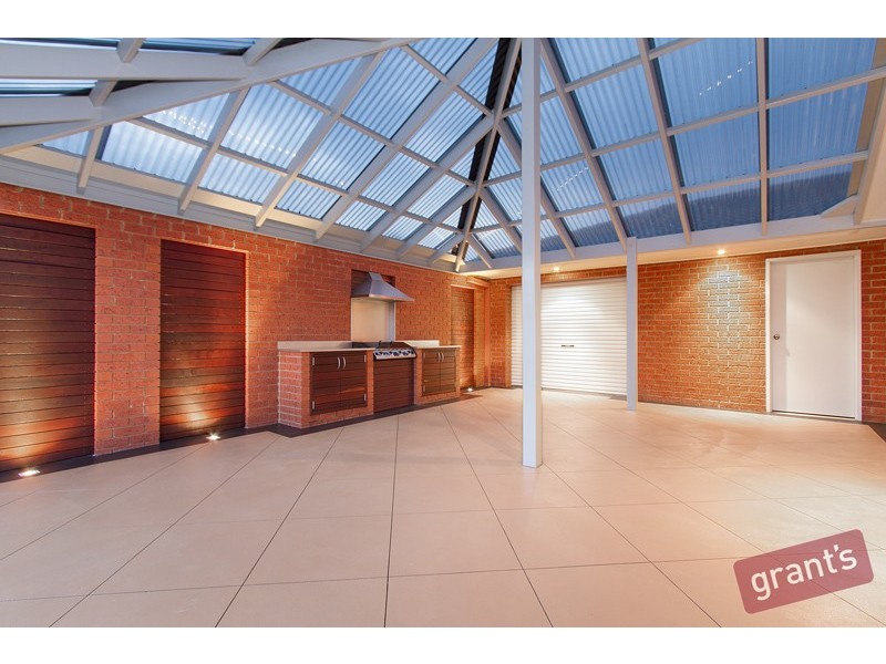 10 Murdoch Avenue, Narre Warren VIC 3805