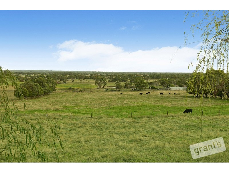 80 Snell Road, Nar Nar Goon North VIC 3812