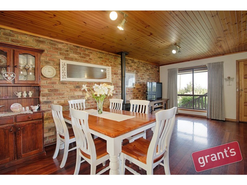 12 Mansell Court, Garfield VIC 3814