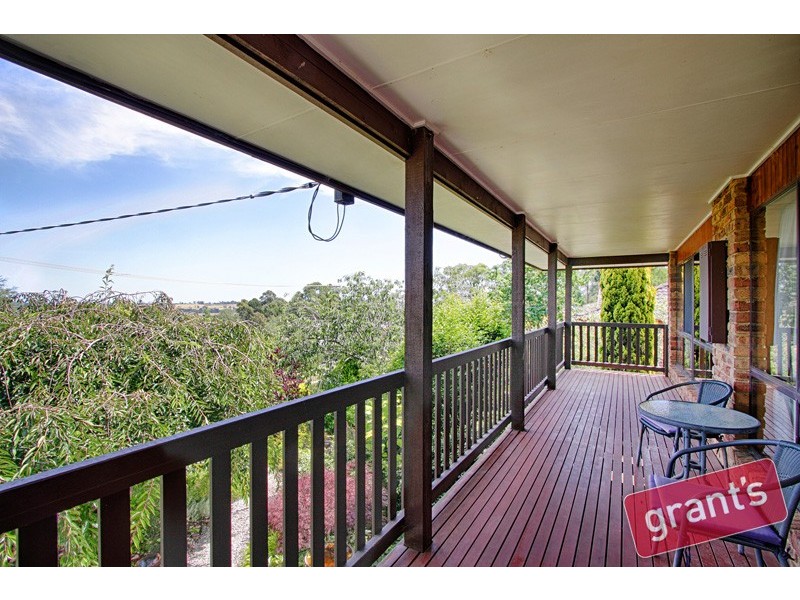 12 Mansell Court, Garfield VIC 3814