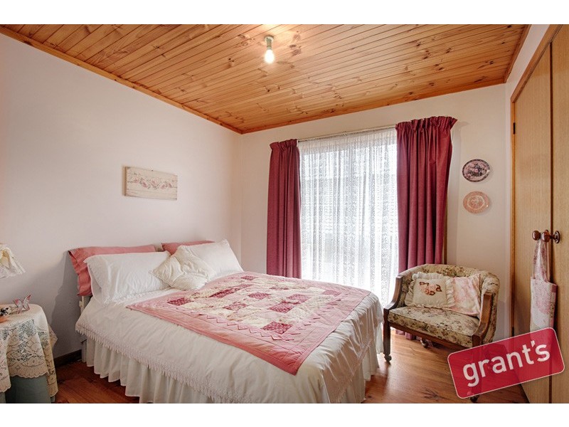 12 Mansell Court, Garfield VIC 3814