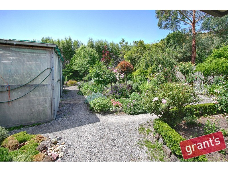 12 Mansell Court, Garfield VIC 3814