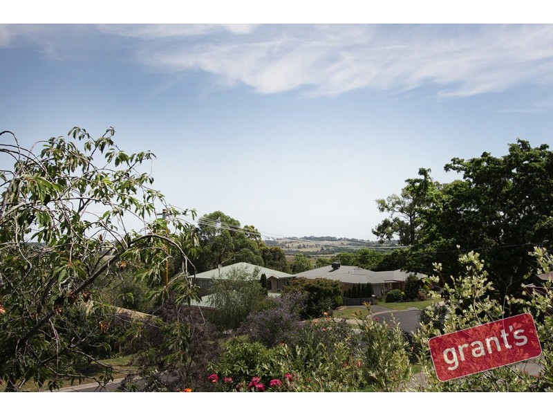 12 Mansell Court, Garfield VIC 3814