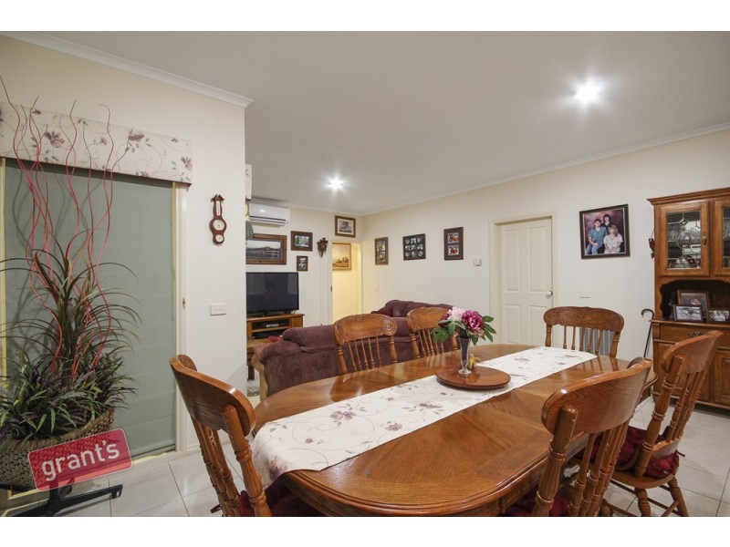 95 Eagle Drive, Pakenham VIC 3810