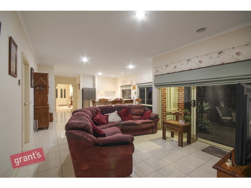95 Eagle Drive, Pakenham VIC 3810