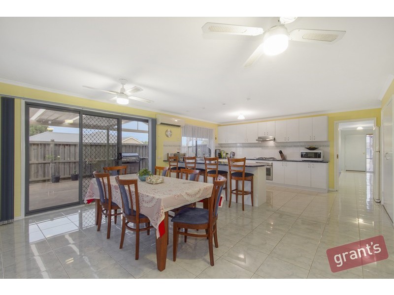 10 Shearers Court, Pakenham VIC 3810