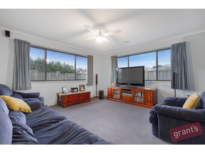 10 Shearers Court, Pakenham VIC 3810