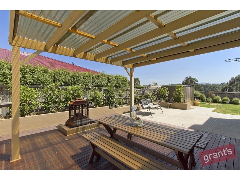 6 Lairds Rise, Garfield VIC 3814