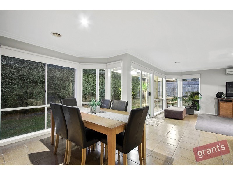 14 Michelle Drive, Berwick VIC 3806
