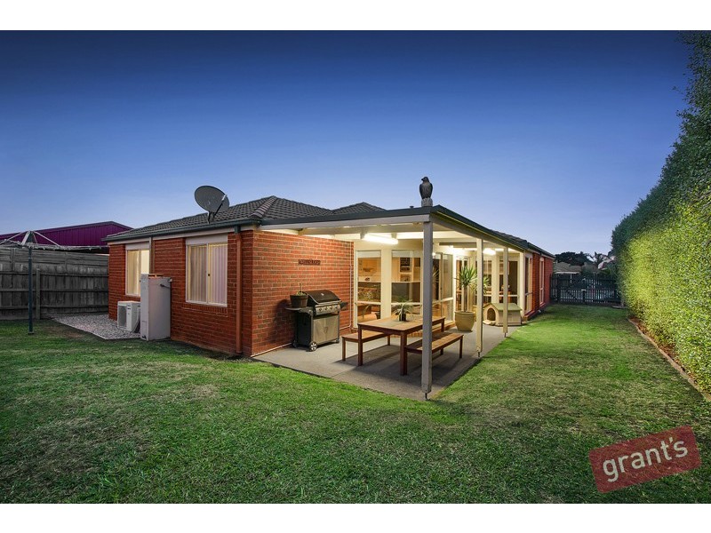 14 Michelle Drive, Berwick VIC 3806