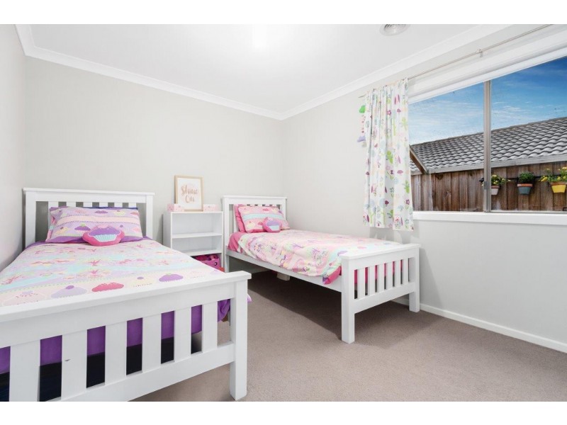 9 Penarie Place, Pakenham VIC 3810