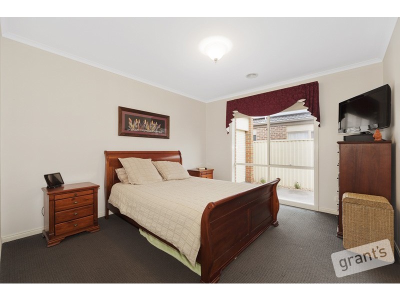 10 Lobelia Street, Pakenham VIC 3810