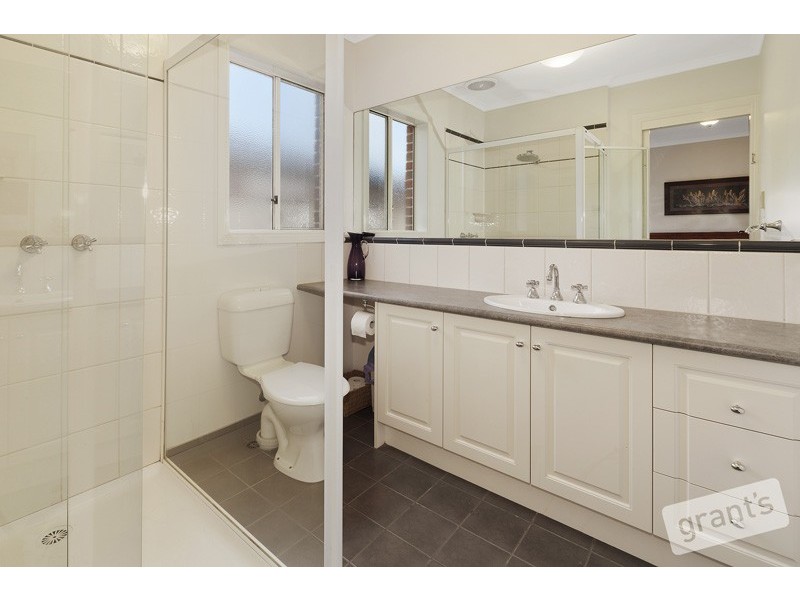 10 Lobelia Street, Pakenham VIC 3810