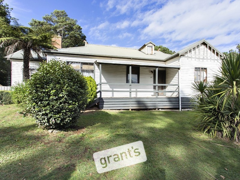19 Station Road, Gembrook VIC 3783