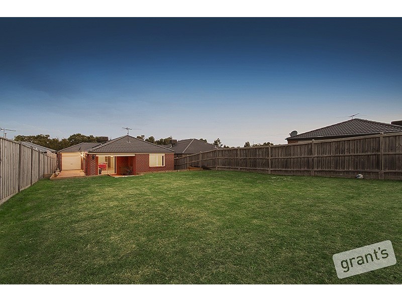 54 Tipperary Circuit, Pakenham VIC 3810
