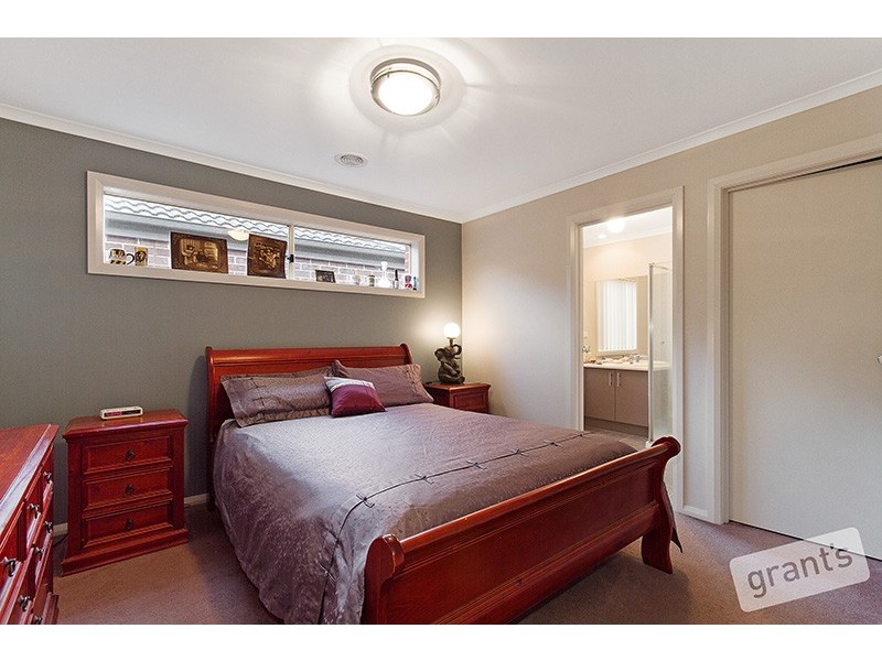 54 Tipperary Circuit, Pakenham VIC 3810