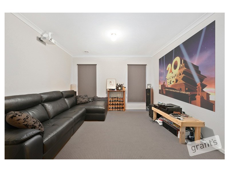 39 Warbler Street, Pakenham VIC 3810