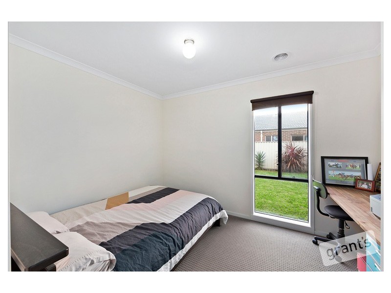 39 Warbler Street, Pakenham VIC 3810