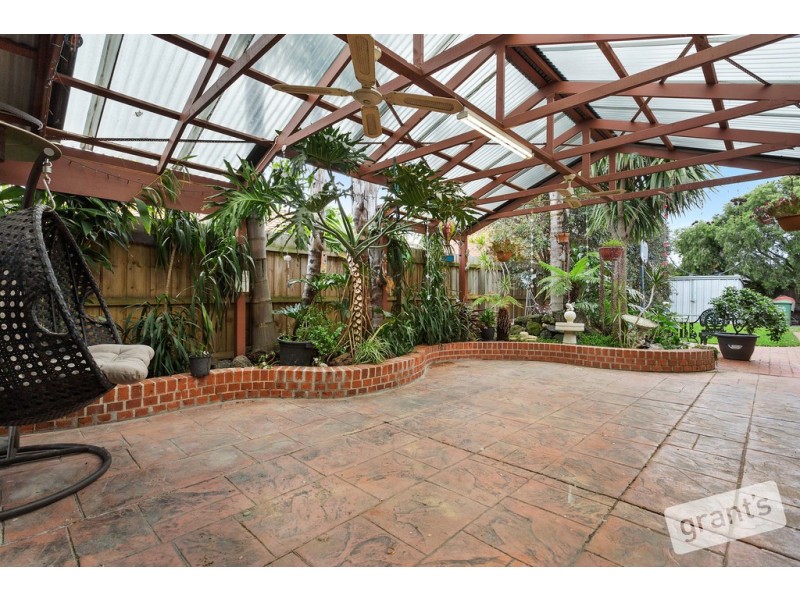 17 Cyprus Place, Pakenham VIC 3810