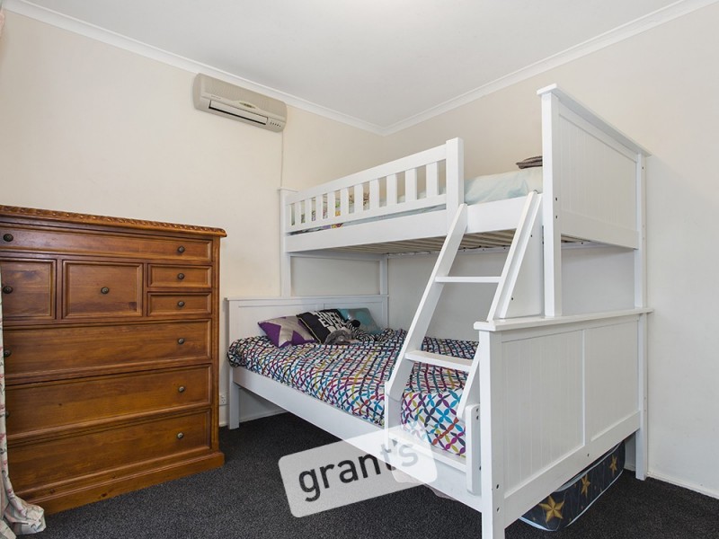 6 Kingston Avenue, Pakenham VIC 3810