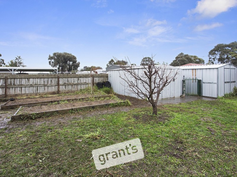 6 Kingston Avenue, Pakenham VIC 3810