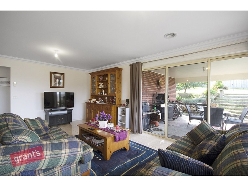 21 Monica Drive, Drouin VIC 3818